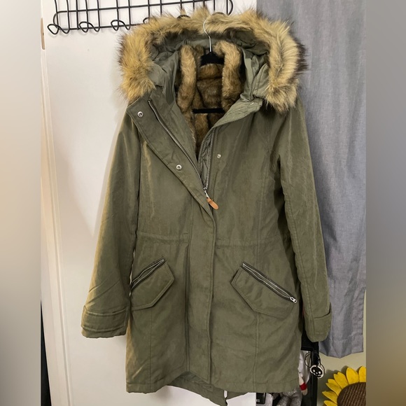 Olive Green 3 in 1 Parka. Abercrombie&Fitch. Nearly new, worn twice. - Picture 2 of 6